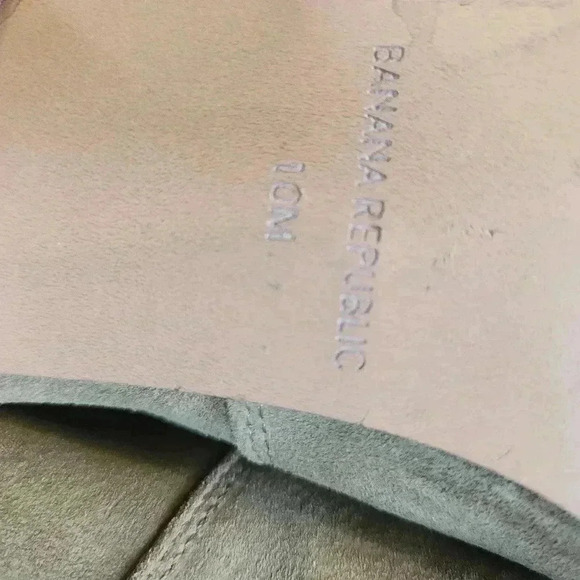 Banana Republic Lydia BootieVintage Olive - Picture 9 of 9